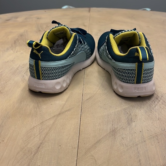 Womens Puma Mesh Running Sneakers Size 7 - Picture 3 of 5